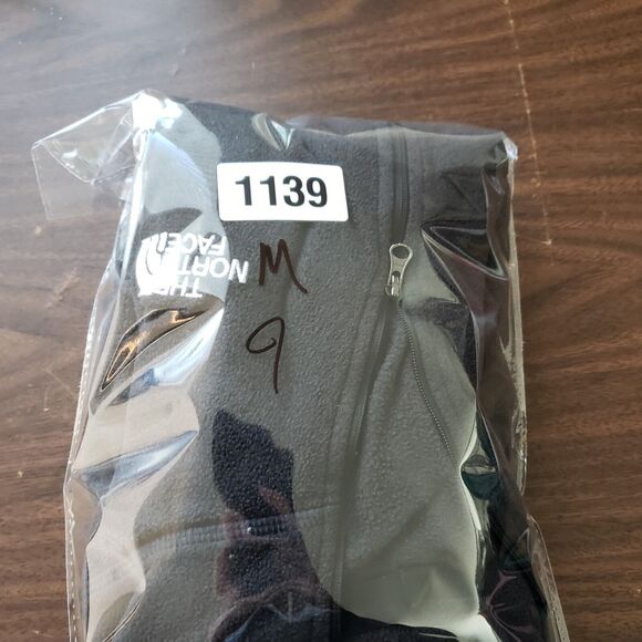 The North Face Fleece Jacket Mens M Charcoal Half-Zip Outdoor Sporty Luxe Urban - Picture 7 of 7